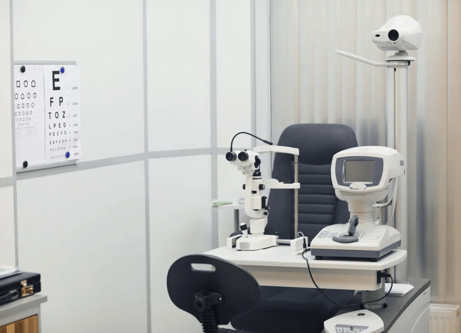 Eye Equipment Room